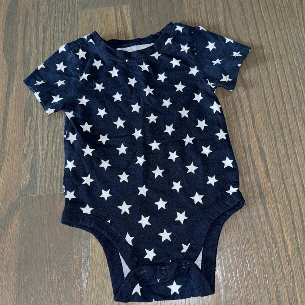 Old Navy 🇺🇸 Americana Stars Unisex 2-Piece Bodysuit and Shorts Set | 6-12M